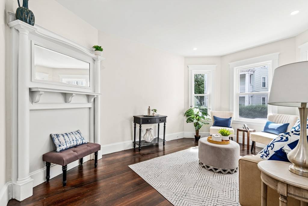 Boston, MA 02125,16 Hallam Street #3