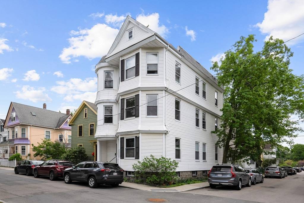 Boston, MA 02130,95 Child St #2