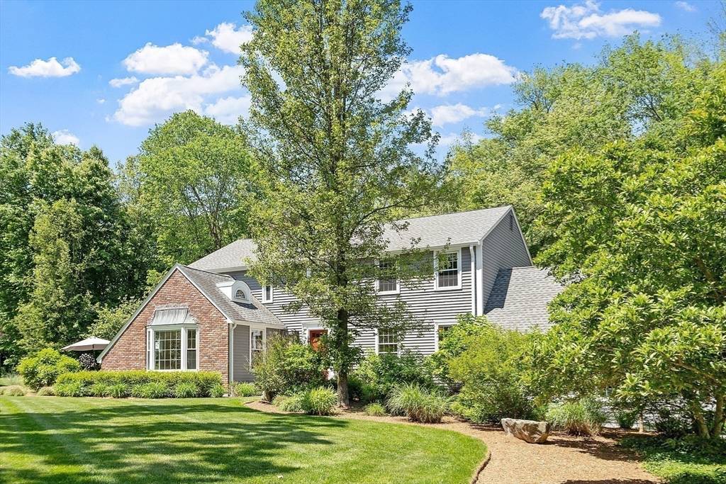Acton, MA 01720,3 Long Ridge Road
