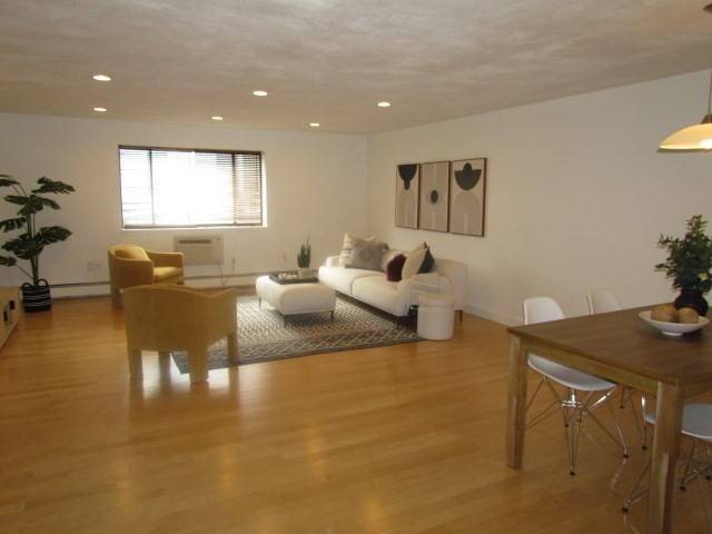 Somerville, MA 02143,115 Highland Ave #11