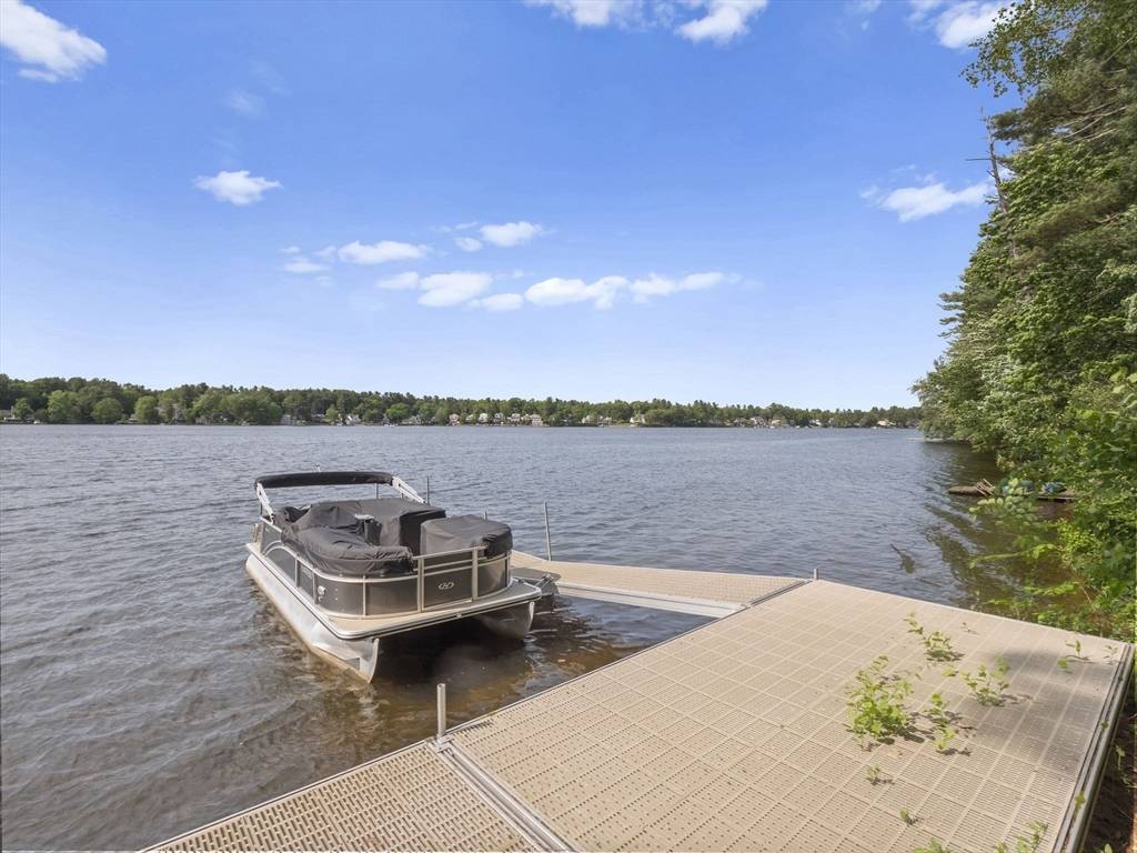 Westford, MA 01886,34 Lake Shore Dr S