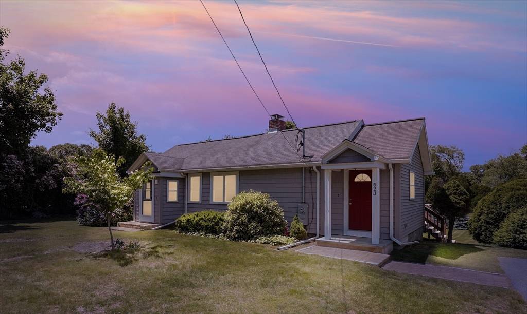 Holliston, MA 01746,523 Norfolk St