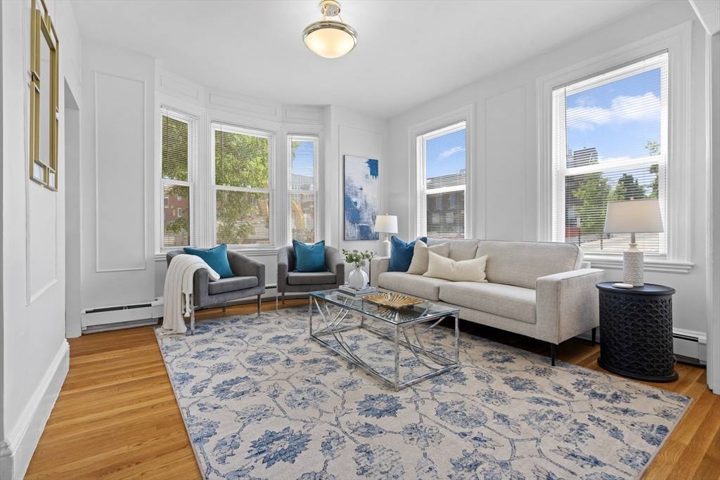 Brookline, MA 02446,39 School St #39