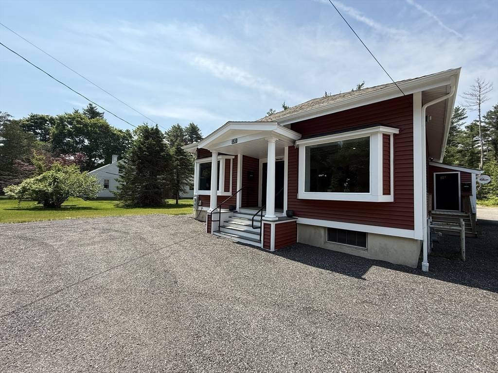 Middleboro, MA 02346,330 Wareham St