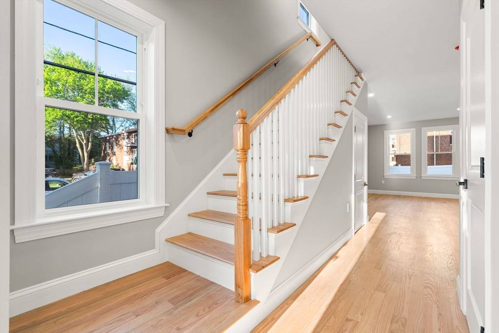 Weymouth, MA 02188,19 Vine #4