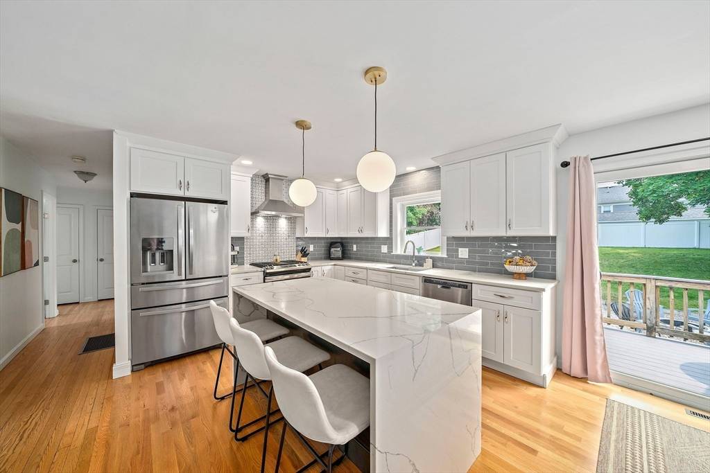 Marshfield, MA 02050,16 Chandler Dr