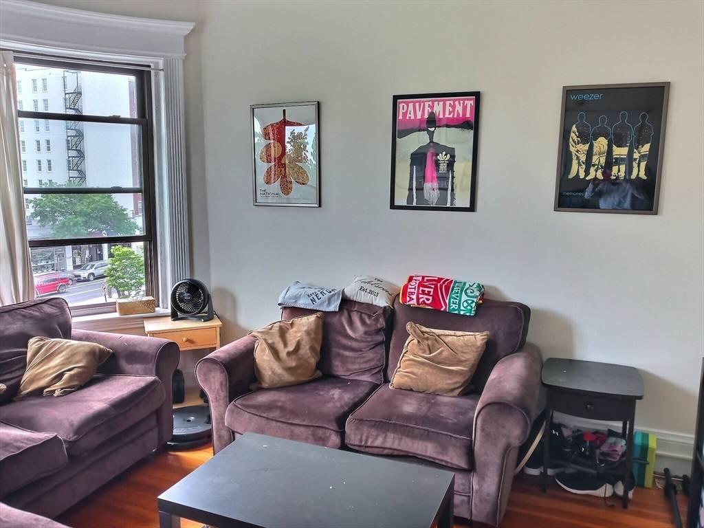 Brookline, MA 02446,1382 Beacon #11