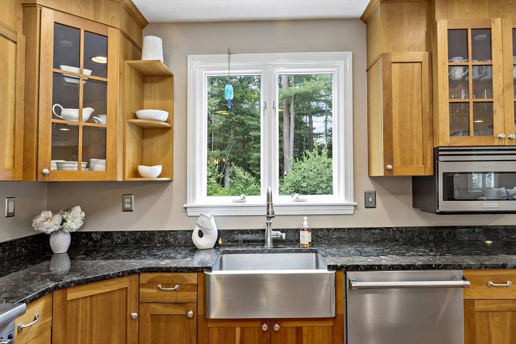 7 Laura's Lane Marshfield, MA 02050