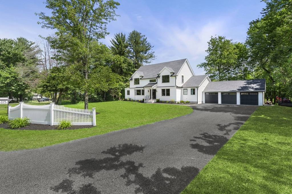 Andover, MA 01810,97 Lovejoy Rd