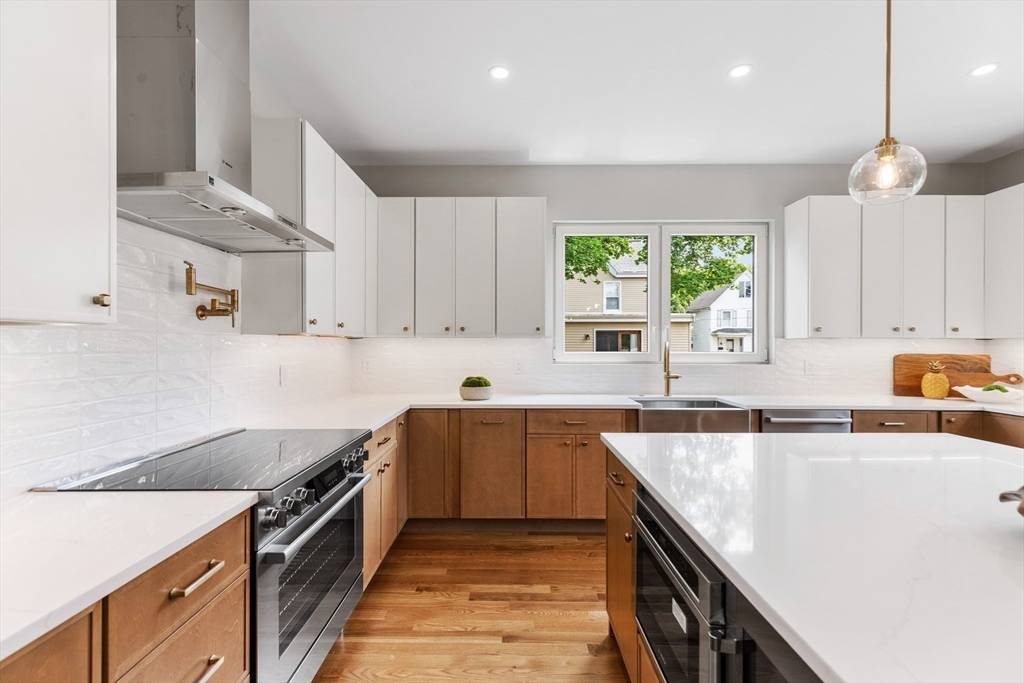66 Upham St Newton, MA 02465
