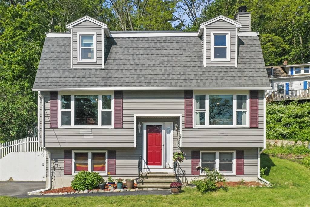 Haverhill, MA 01835,34 South Riverview Street