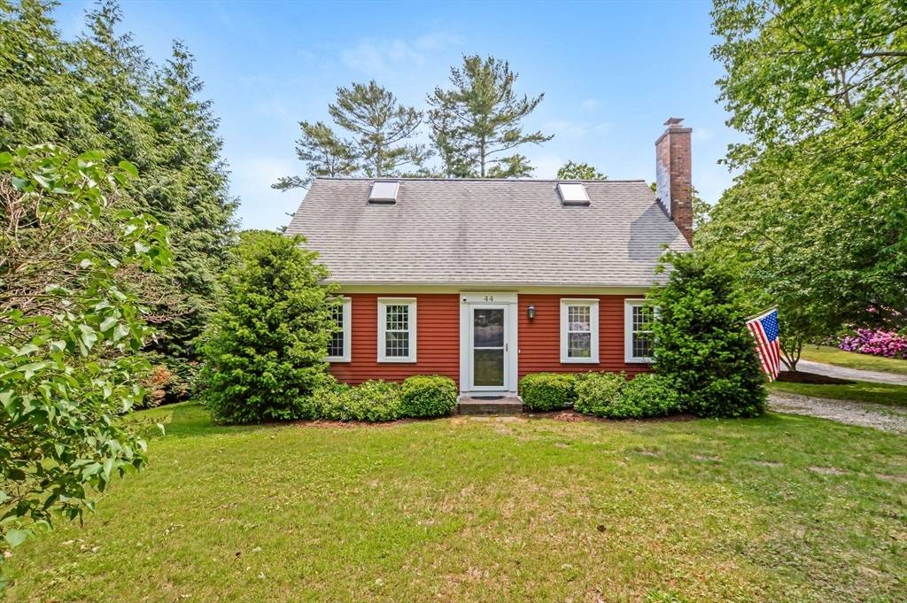 Mashpee, MA 02649,44 Buccaneer Way
