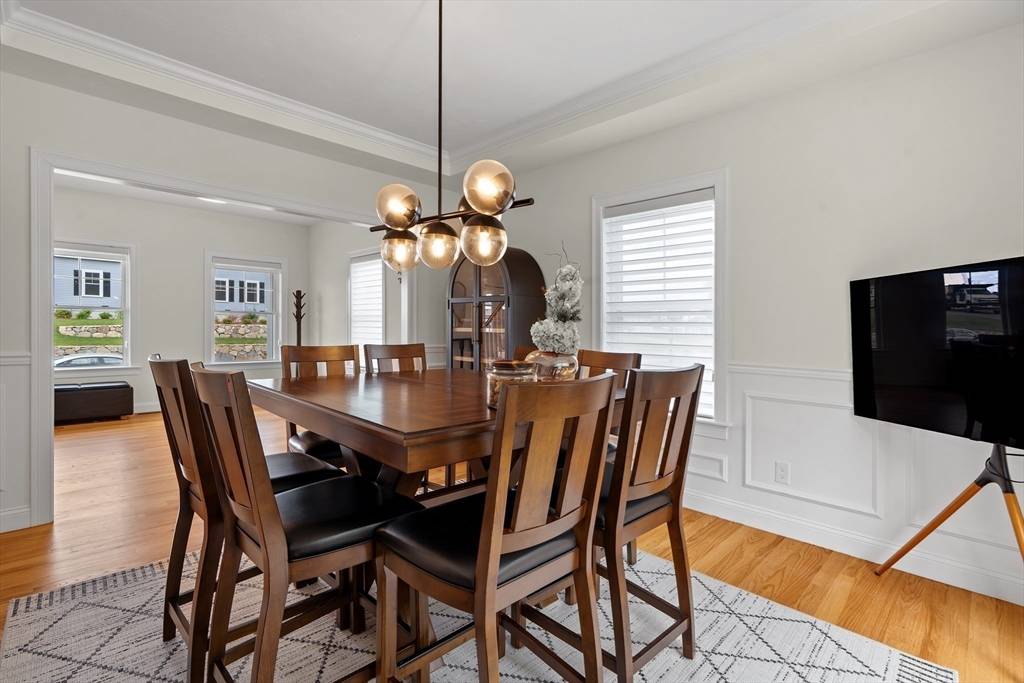 Westford, MA 01886,11 Saint Paul Lane #1