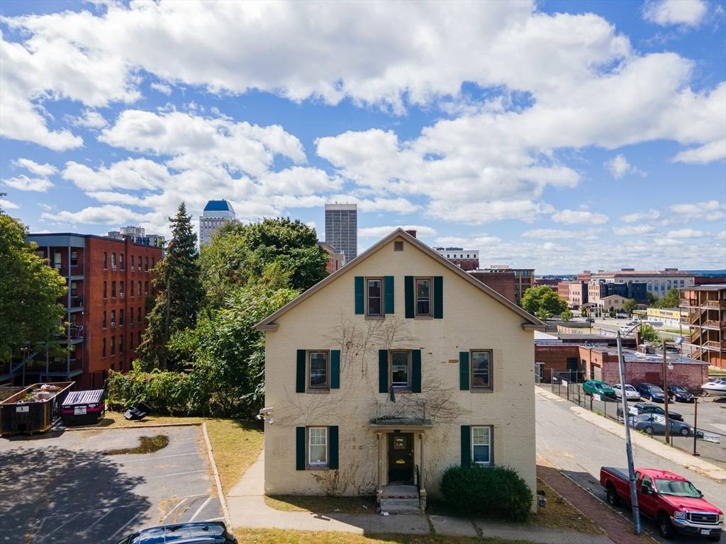 Springfield, MA 01105,69 Winter St
