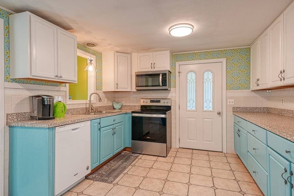 Hudson, MA 01749,12 Old Bolton Road