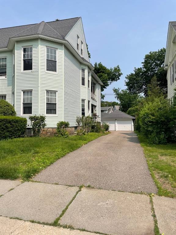 Worcester, MA 01602,6 Newton Ave