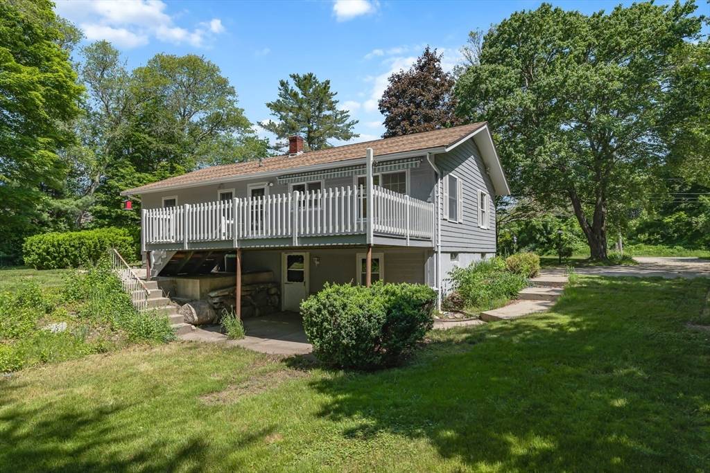 Freetown, MA 02717,35 Washburn Rd