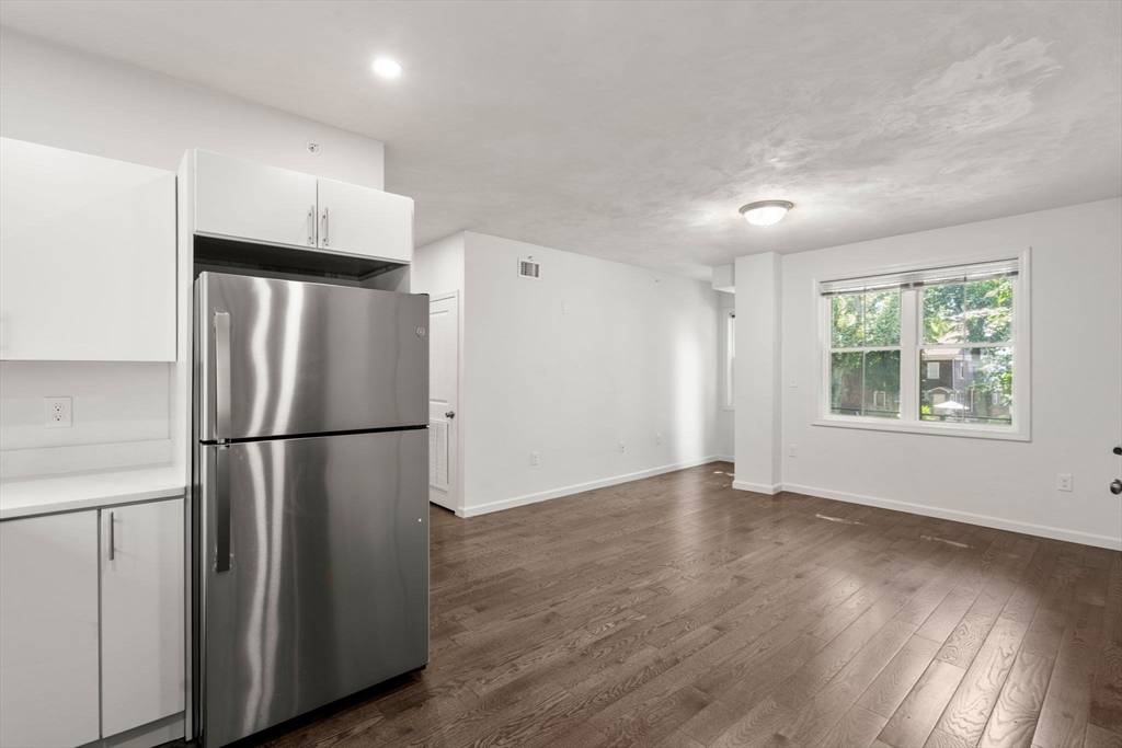 Everett, MA 02149,599 Broadway #2R