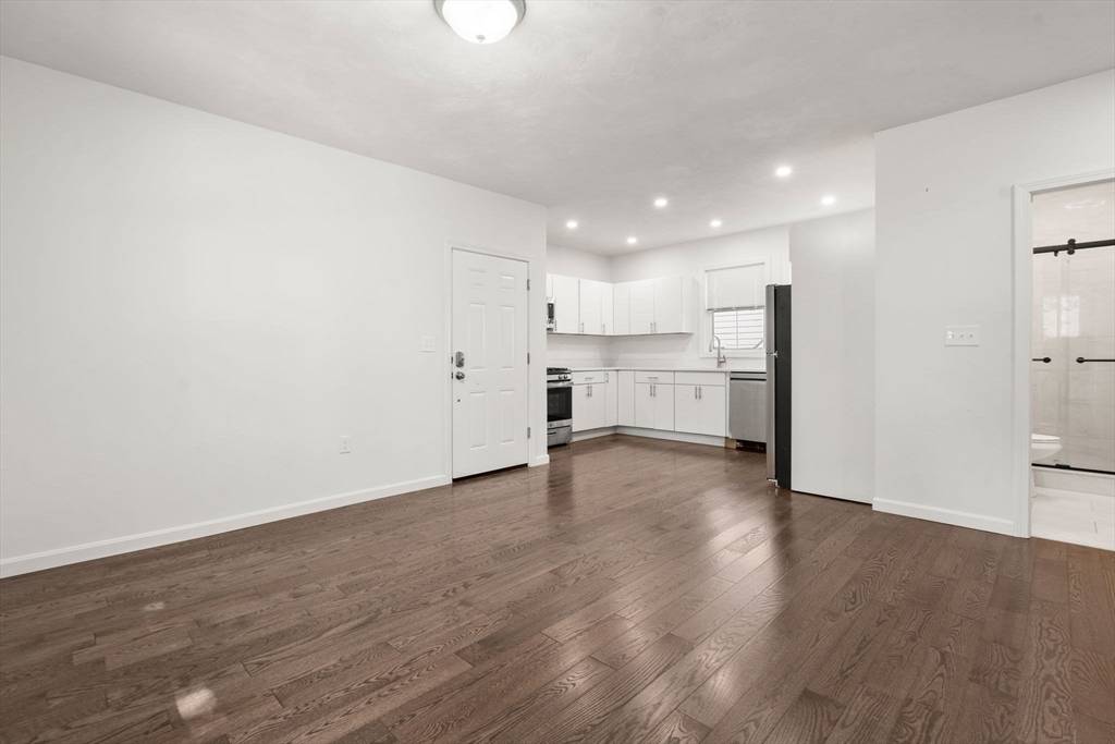 Everett, MA 02149,599 Broadway #2R