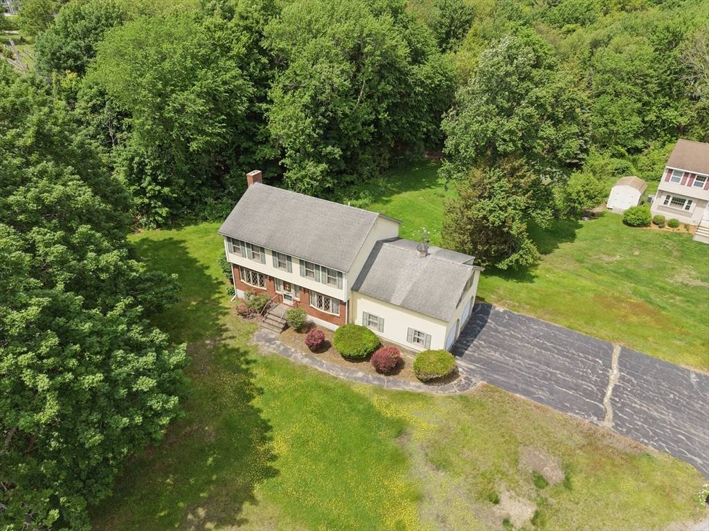 Westford, MA 01886,2 Fairview Dr