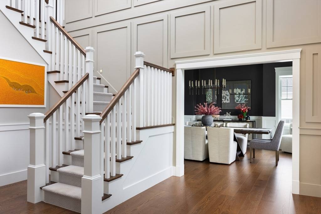 34 Hedgerow Ln Westwood, MA 02090