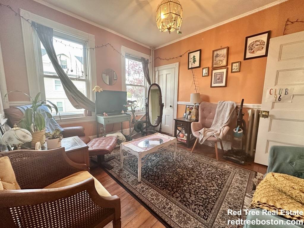Boston, MA 02135,52 Dustin  St #1