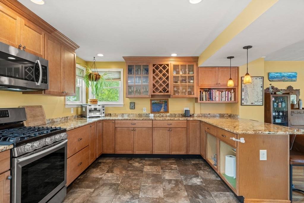 Winthrop, MA 02152,143 Morton St