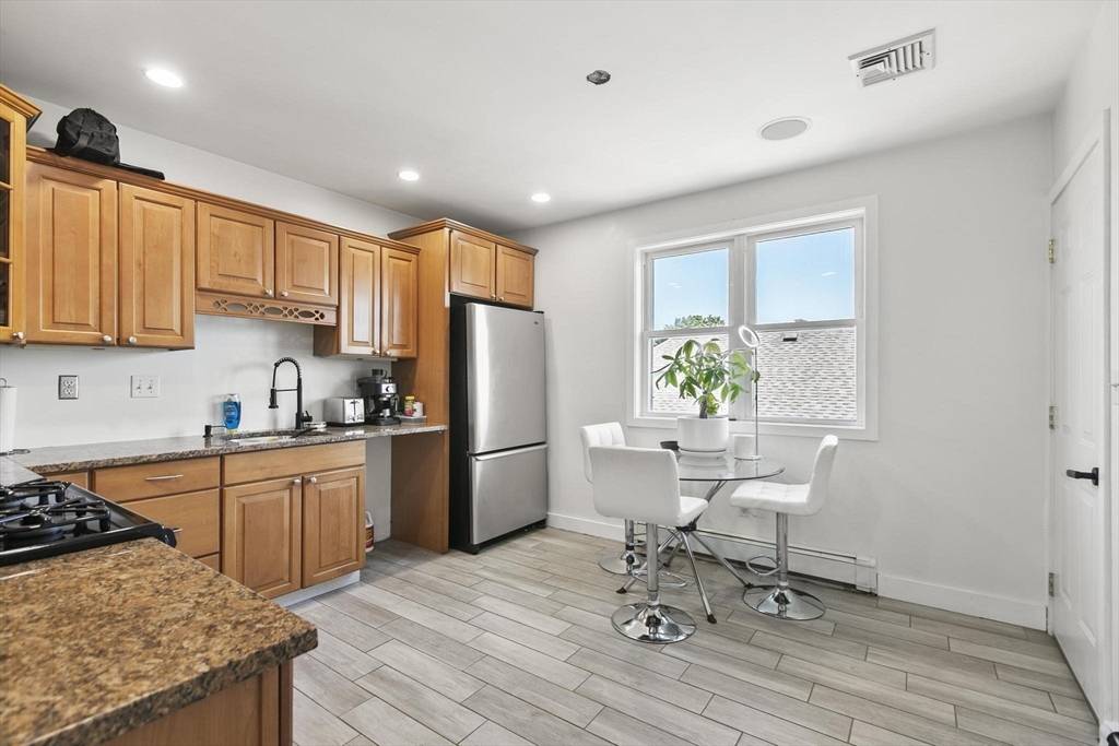 Revere, MA 02151,39 Ambrose St