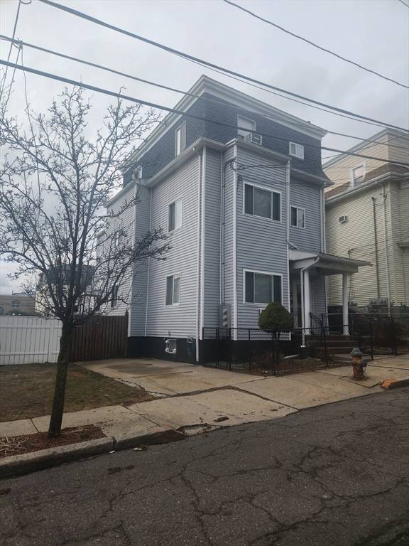 Somerville, MA 02145,34 Florence #1