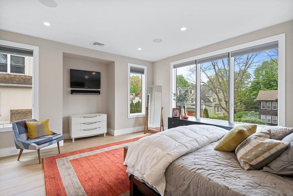 26 Salisbury Rd #26 Newton, MA 02458