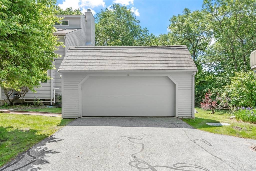 Westford, MA 01886,31 Monadnock Drive #31