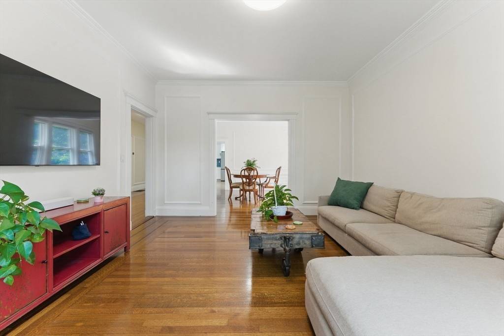 Brookline, MA 02446,200 Winchester St #1
