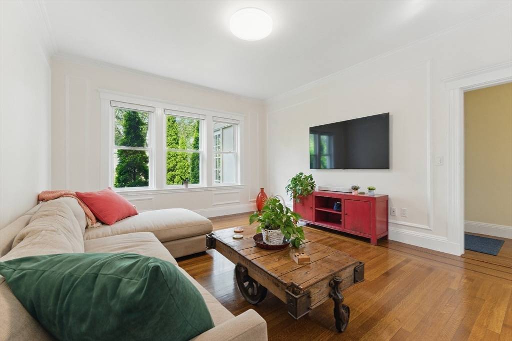 Brookline, MA 02446,200 Winchester St #1
