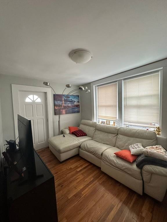 Boston, MA 02128,972-974 Saratoga Street #6