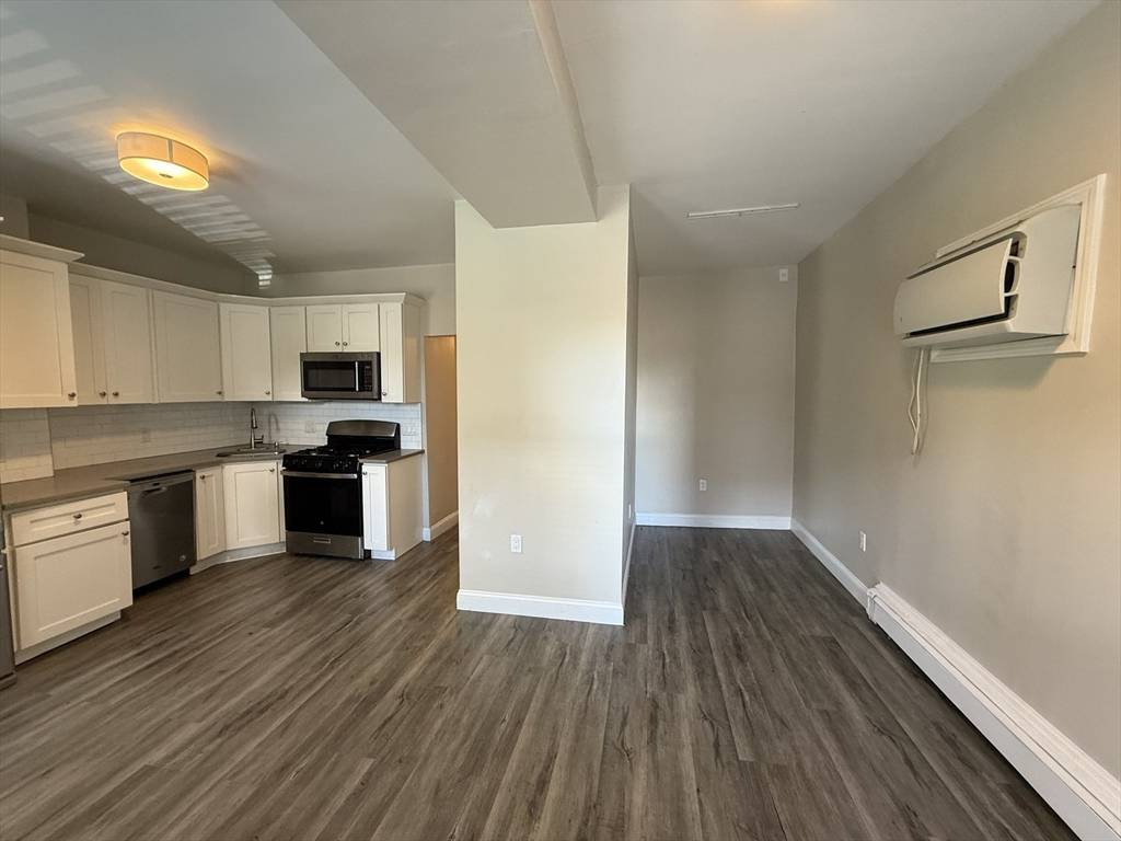 Boston, MA 02128,195 Maverick Street #2