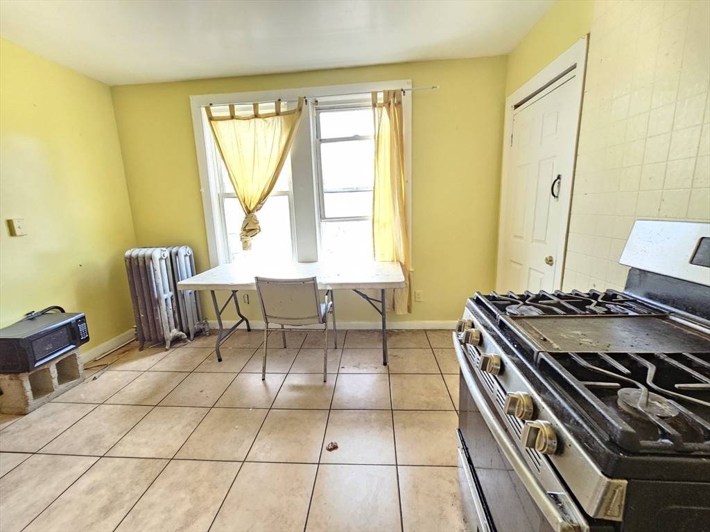 71 Astoria St Boston, MA 02126