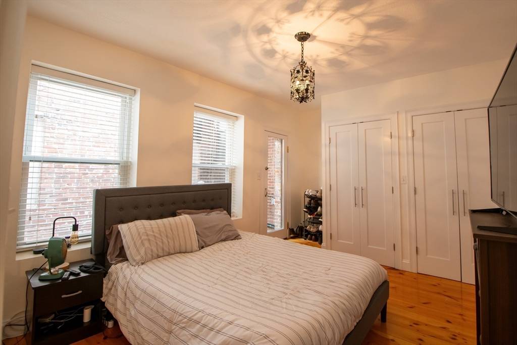 Boston, MA 02113,440 Hanover #4D
