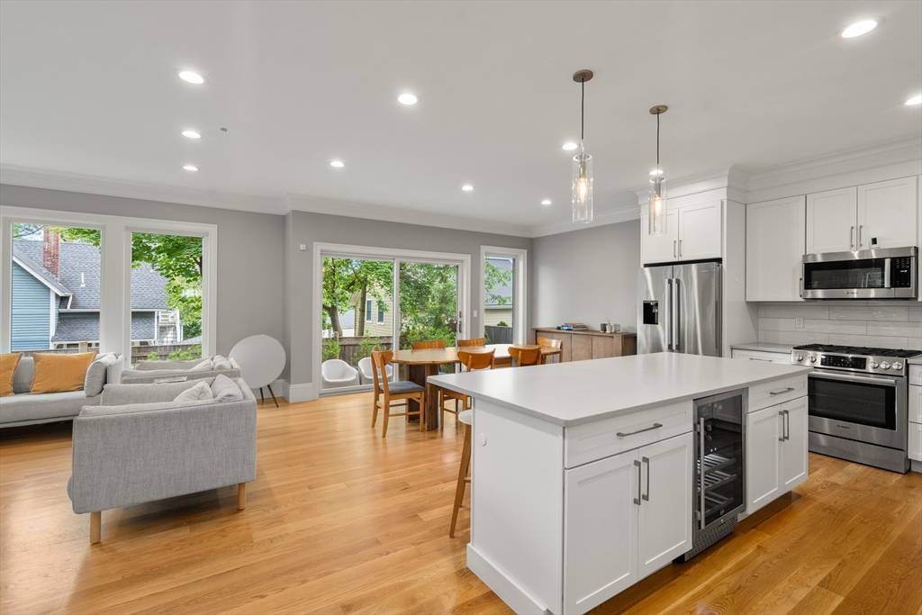Newton, MA 02466,2 Rockwood Terrace #2