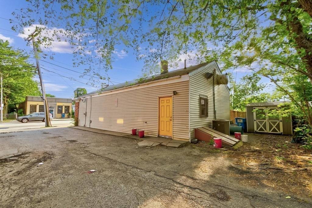 Boston, MA 02136,202 Neponset Valley Pkwy