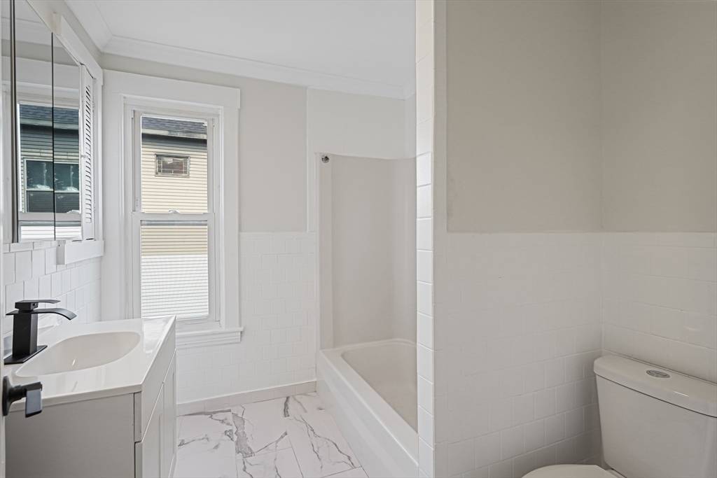 1 Melville St Worcester, MA 01605