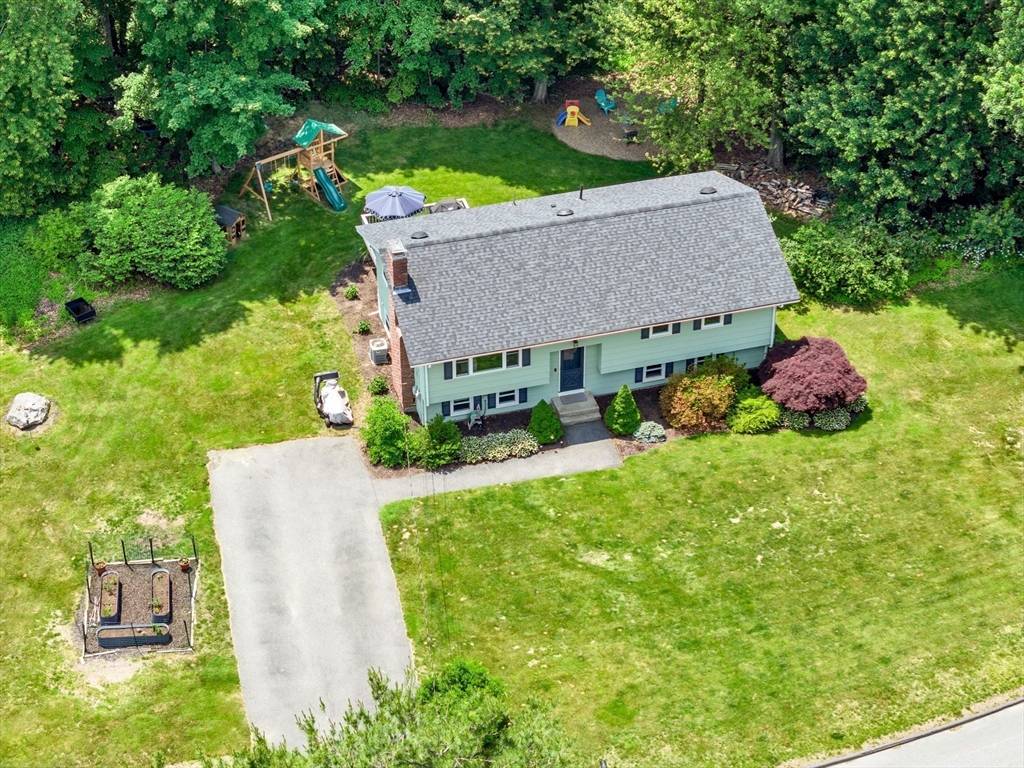 Hudson, MA 01749,24 John Robinson Dr