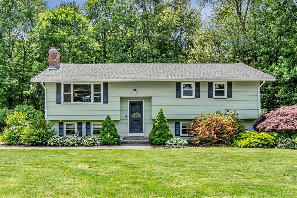 Hudson, MA 01749,24 John Robinson Dr