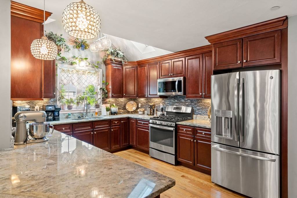 Haverhill, MA 01835,5 Comanche Cir #5