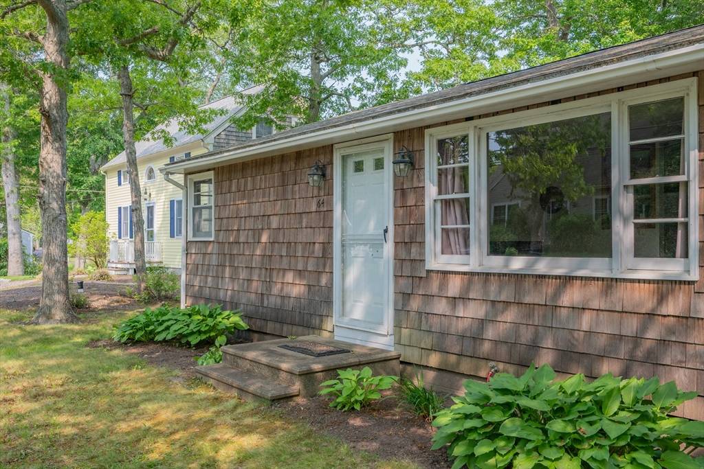 Mashpee, MA 02649,64 Uncle Percys Rd