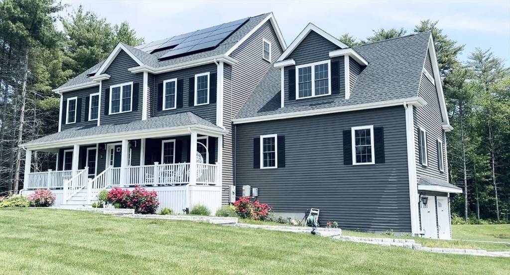 East Bridgewater, MA 02333,5 Daisy Lane