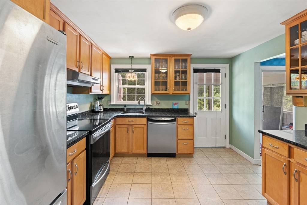 Framingham, MA 01701,33 Knight Rd