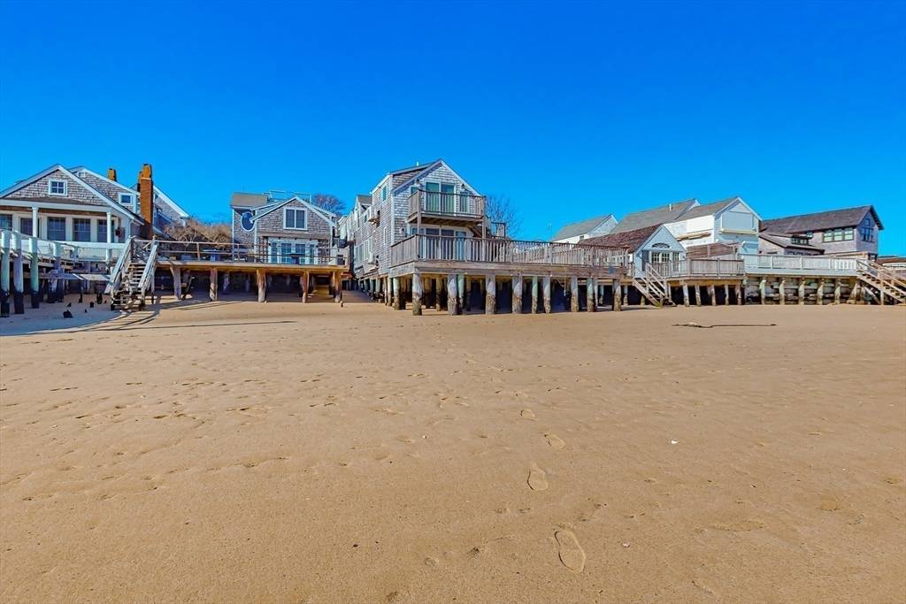 Provincetown, MA 02657,45 Commercial Street #Unit 10