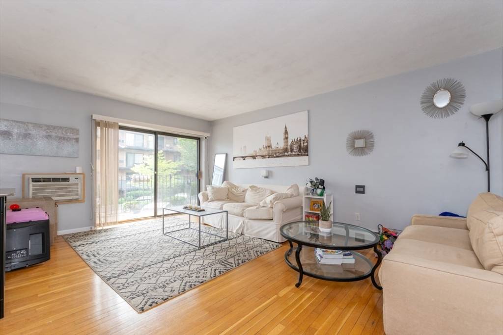 Boston, MA 02125,5 Linda Ln #2-2