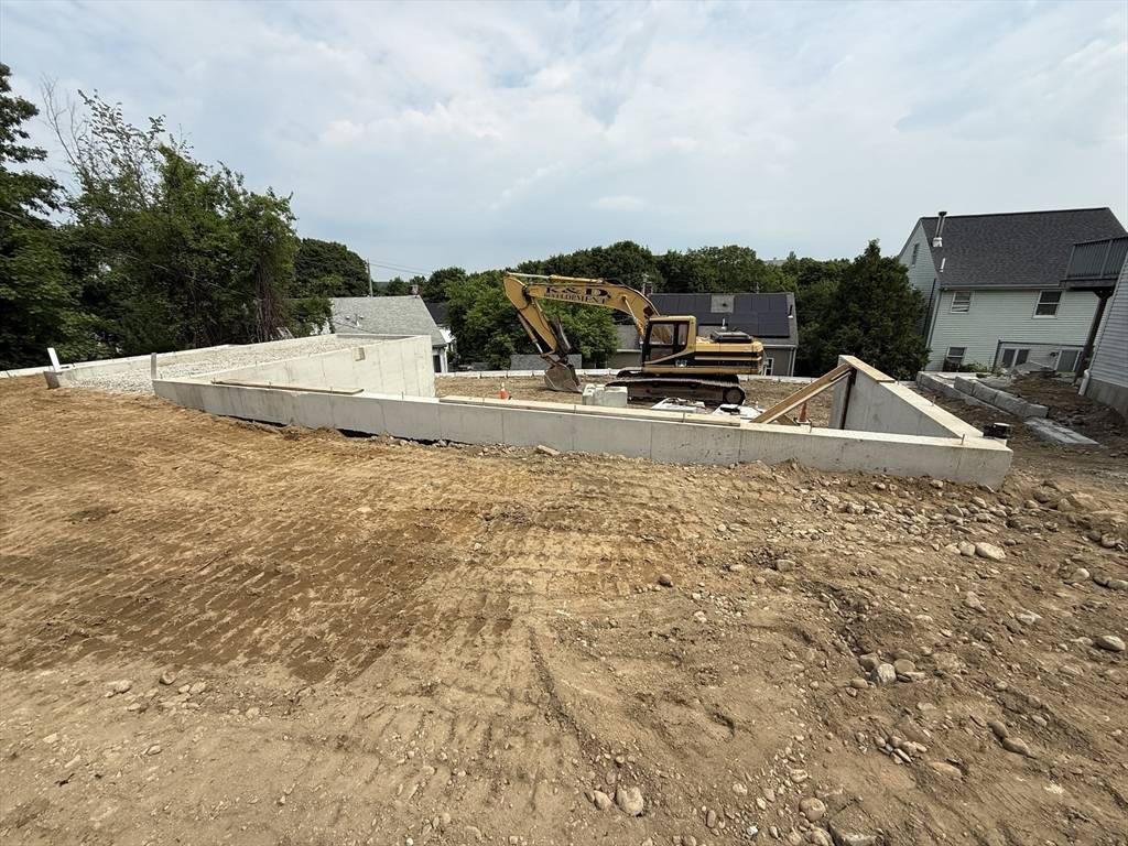 Waltham, MA 02451,14 Piedmnot Ave