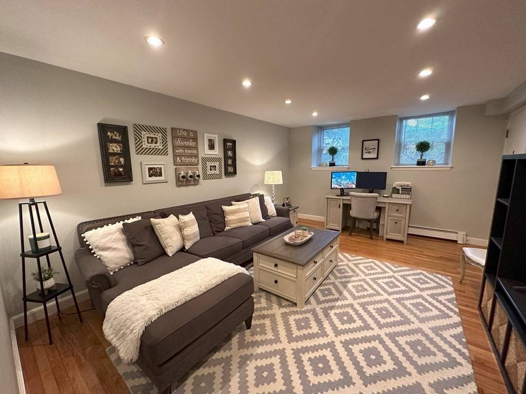 Brookline, MA 02446,26 John #B